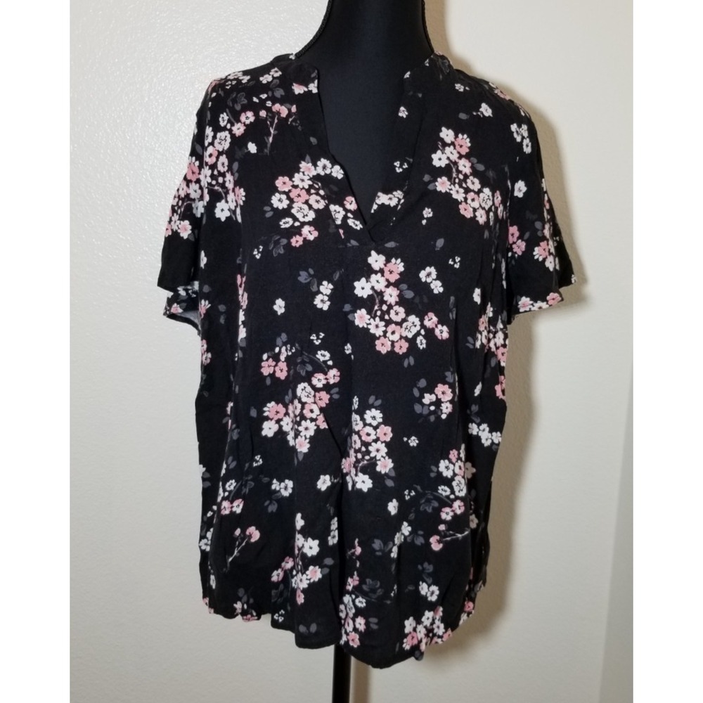 Torrid Womans Sz 00 Black Floral Flutter Sleeve Blouse Coastal Cottage Boho City